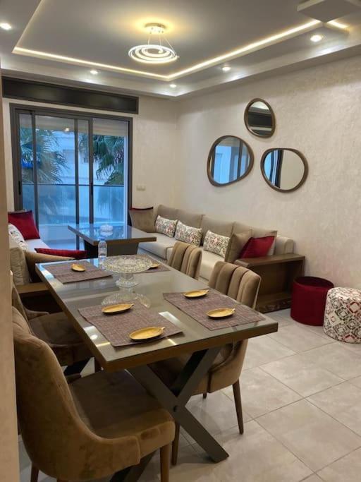 Luxueux Appartement Avec Vue Sur Mer A Martil Luaran gambar